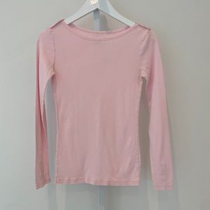 GAP PINK LONG SLEEVE TSHIRT SIZE X-SMALL